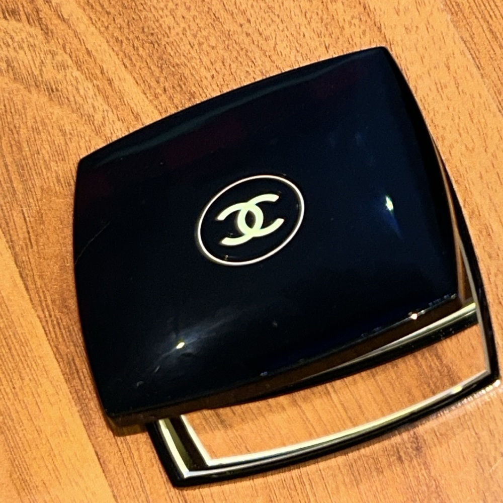 Authentic Chanel Duo Compact Mirror - Picture 3 of 7